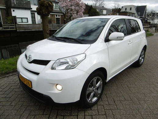 Toyota Urban Cruiser - Afbeelding 1 van 21