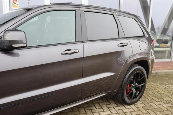 Jeep Grand Cherokee - Afbeelding 13 van 30