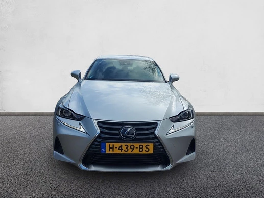 Lexus IS - Afbeelding 2 van 24