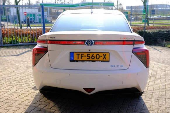 Toyota Mirai - Afbeelding 8 van 30