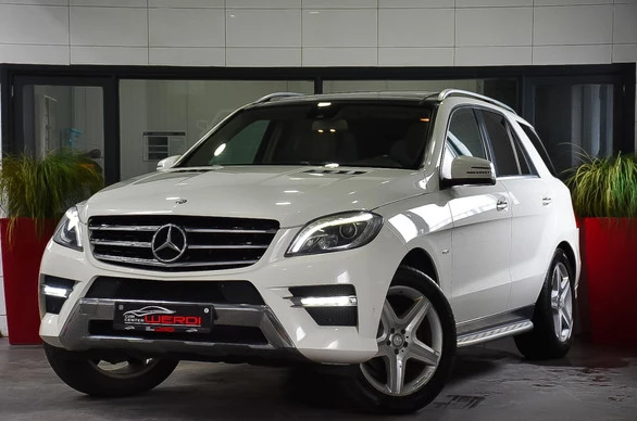 Mercedes-Benz M-Klasse - Afbeelding 1 van 24