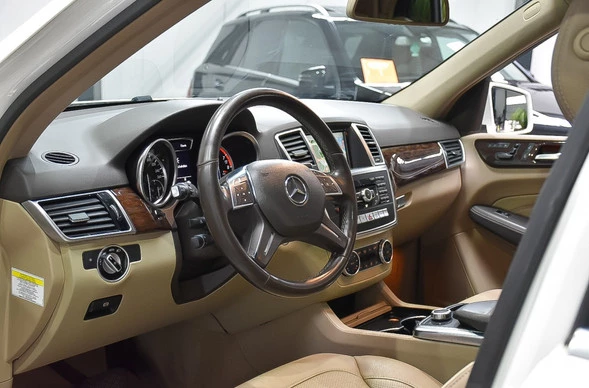 Mercedes-Benz M-Klasse - Afbeelding 4 van 24