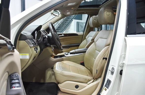 Mercedes-Benz M-Klasse - Afbeelding 9 van 24