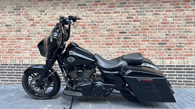 Harley-Davidson Street Glide