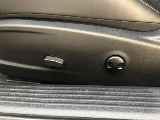 Dodge Challenger - Afbeelding 18 van 27