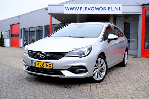 Opel Astra - Afbeelding 1 van 30