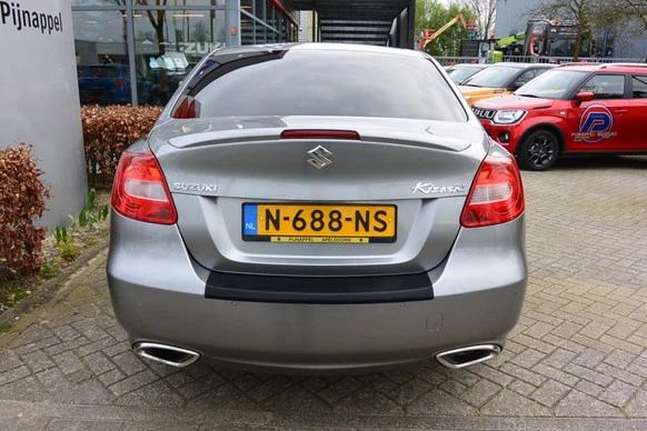 Suzuki Kizashi - Afbeelding 6 van 30