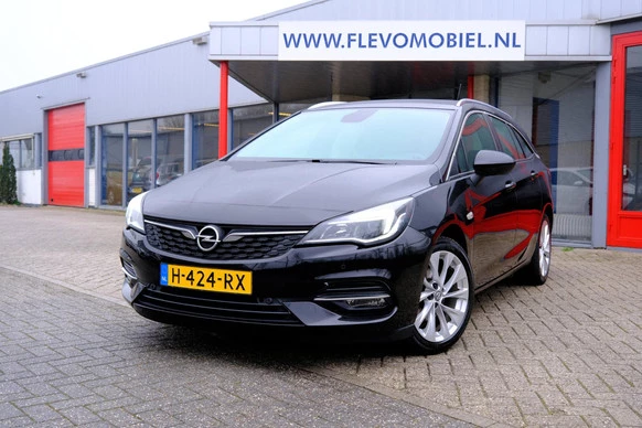 Opel Astra - Afbeelding 1 van 30