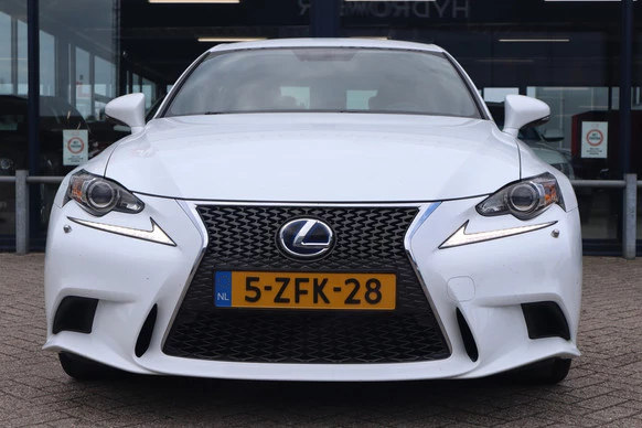 Lexus IS - Afbeelding 11 van 30