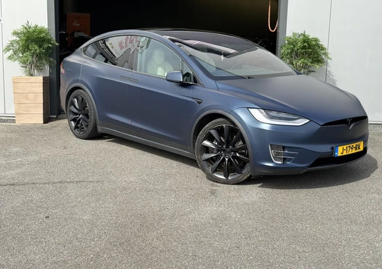 Tesla Model X - Afbeelding 1 van 17