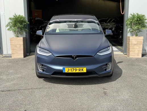 Tesla Model X - Afbeelding 2 van 17