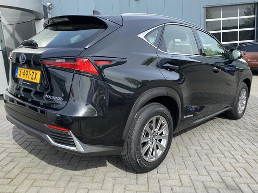 Lexus NX - Afbeelding 3 van 30