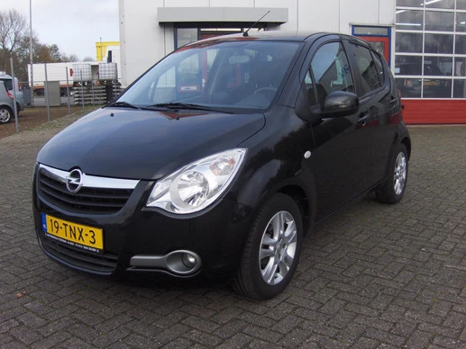 Opel Agila - Afbeelding 1 van 25