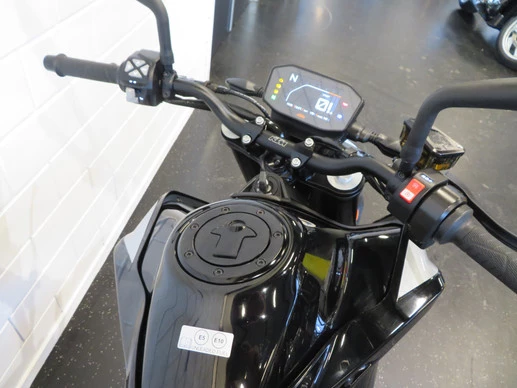 KTM 790 Duke - Afbeelding 5 van 15