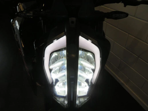 KTM 790 Duke - Afbeelding 14 van 15
