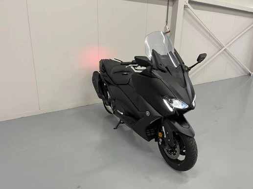 Yamaha T-MAX