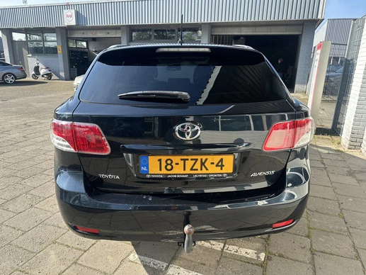 Toyota Avensis - Afbeelding 4 van 30