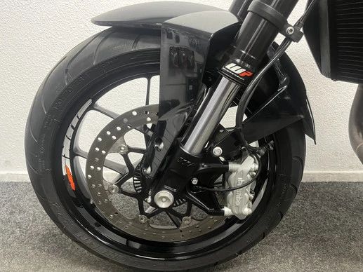 KTM 690 - Afbeelding 15 van 21