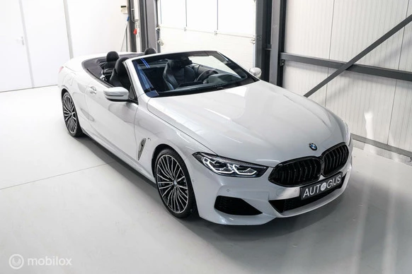 BMW 8 Serie - Afbeelding 16 van 30