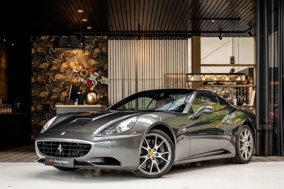 Ferrari California - Afbeelding 2 van 30