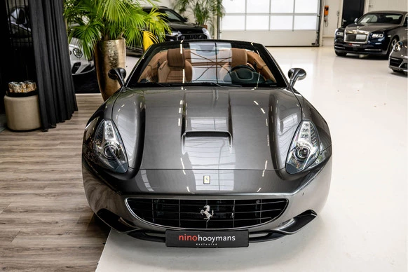 Ferrari California - Afbeelding 9 van 30