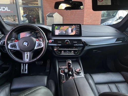 BMW M5 - Afbeelding 11 van 30