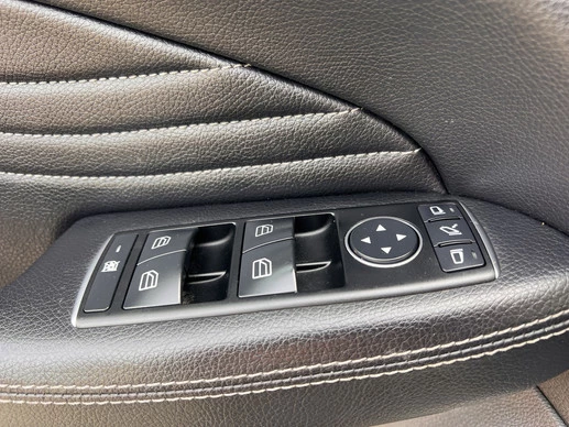 Mercedes-Benz M-Klasse - Afbeelding 19 van 30