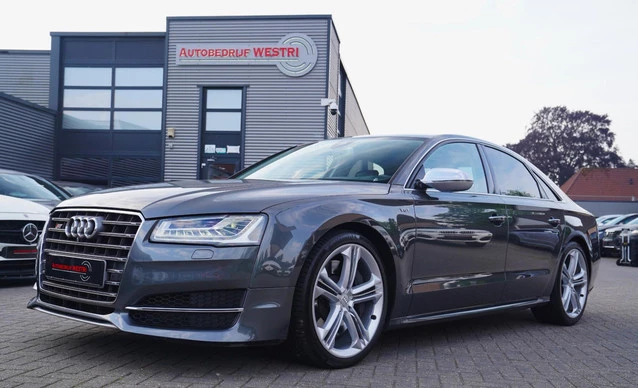 Audi S8 - Afbeelding 1 van 30