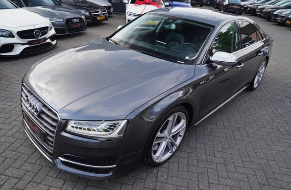 Audi S8 - Afbeelding 27 van 30