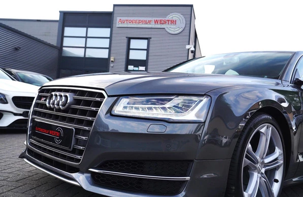 Audi S8 - Afbeelding 9 van 30