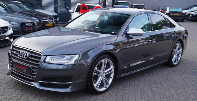 Audi S8 - Afbeelding 11 van 30