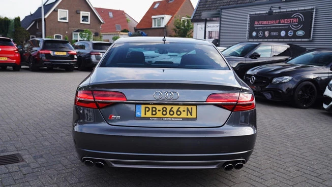 Audi S8 - Afbeelding 20 van 30