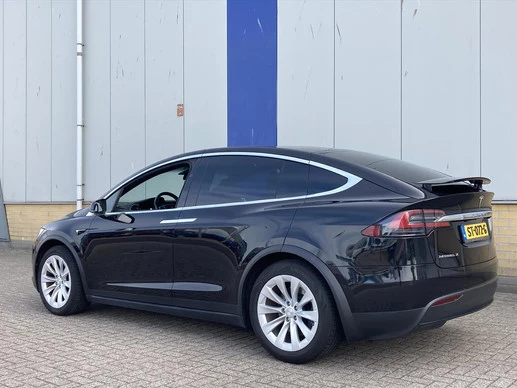 Tesla Model X - Afbeelding 5 van 30