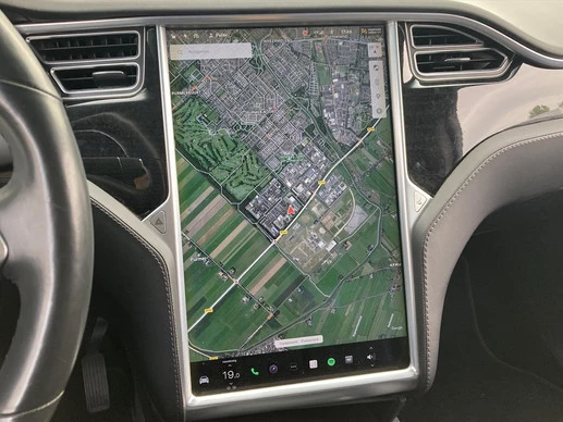 Tesla Model X - Afbeelding 14 van 30