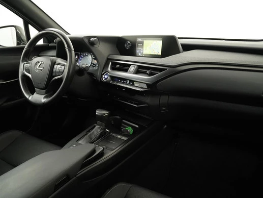 Lexus UX - Afbeelding 2 van 30