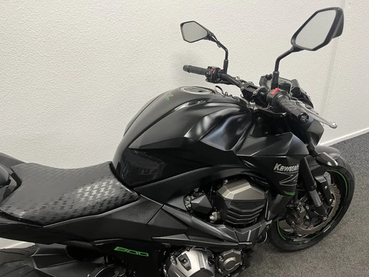 Kawasaki Z800 - Afbeelding 9 van 11