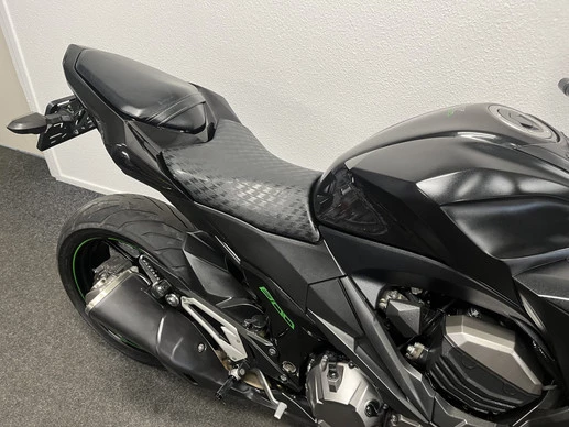 Kawasaki Z800 - Afbeelding 10 van 11
