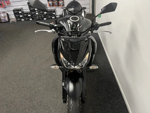 Kawasaki Z800 - Afbeelding 11 van 11