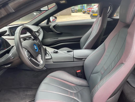 BMW i8 - Afbeelding 19 van 25