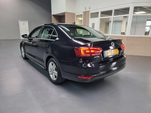 Volkswagen Jetta - Afbeelding 5 van 27