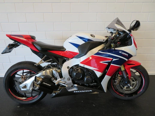 Honda CBR 1000 RR - Afbeelding 1 van 15