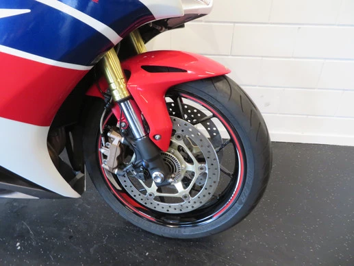 Honda CBR 1000 RR - Afbeelding 7 van 15