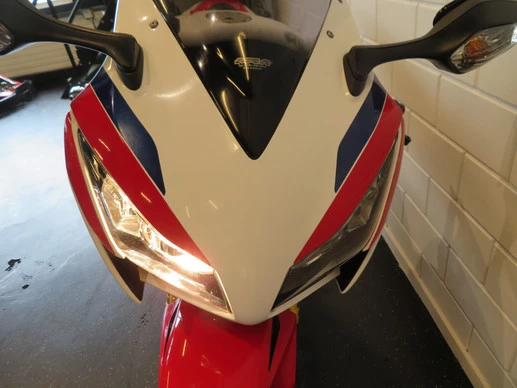 Honda CBR 1000 RR - Afbeelding 14 van 15