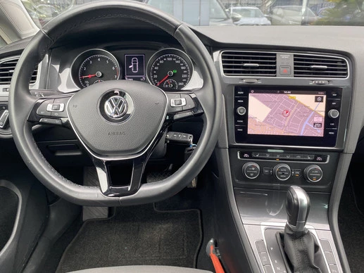 Volkswagen Golf - Afbeelding 12 van 30