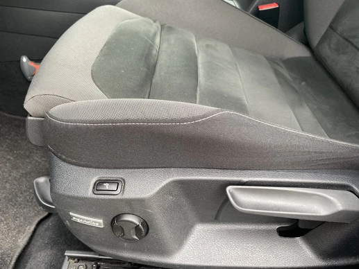 Volkswagen Golf - Afbeelding 15 van 30