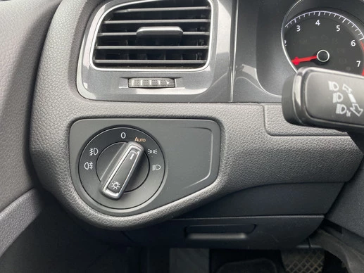 Volkswagen Golf - Afbeelding 18 van 30