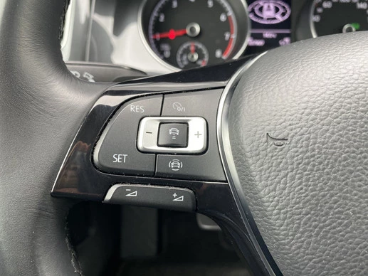 Volkswagen Golf - Afbeelding 21 van 30