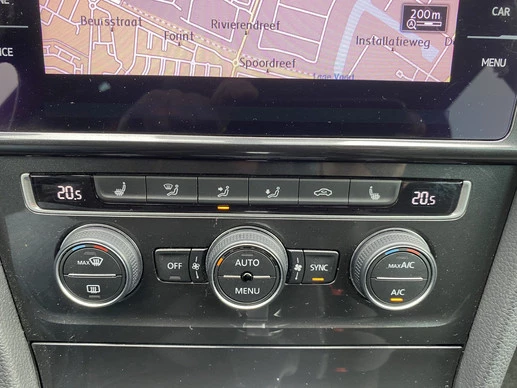 Volkswagen Golf - Afbeelding 24 van 30