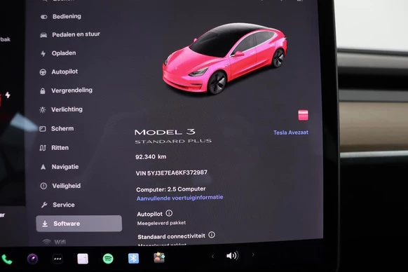 Tesla Model 3 - Afbeelding 25 van 30