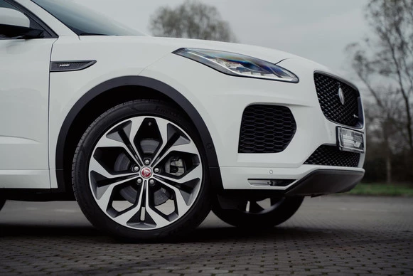 Jaguar E-PACE - Afbeelding 21 van 30